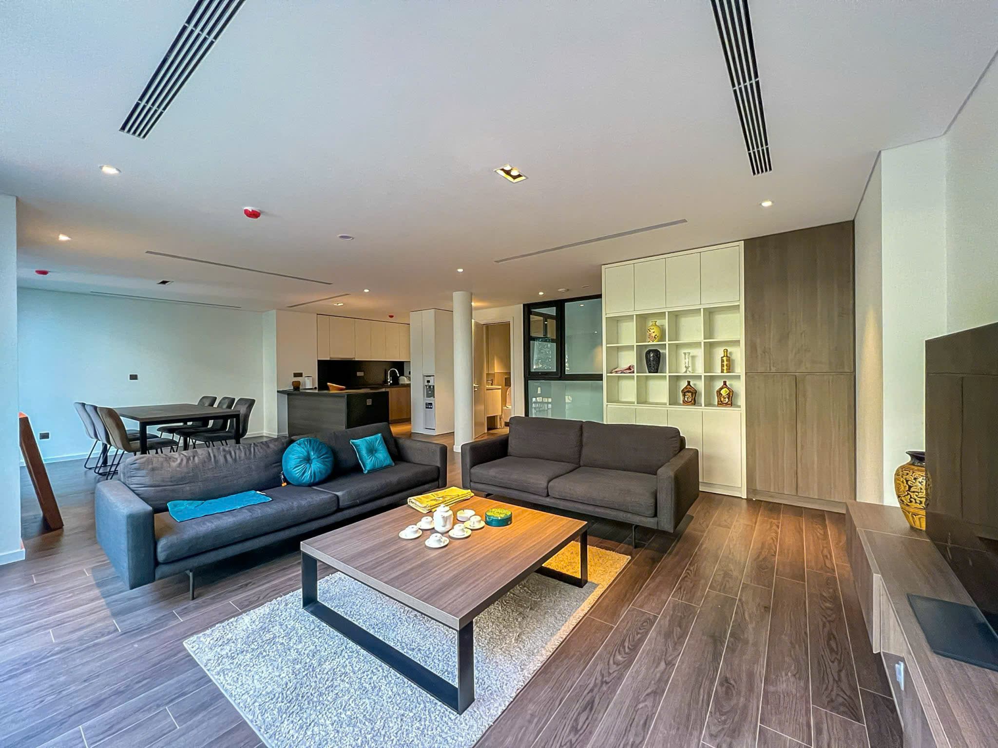 3 bedroom Duplex on To Ngoc Van Street