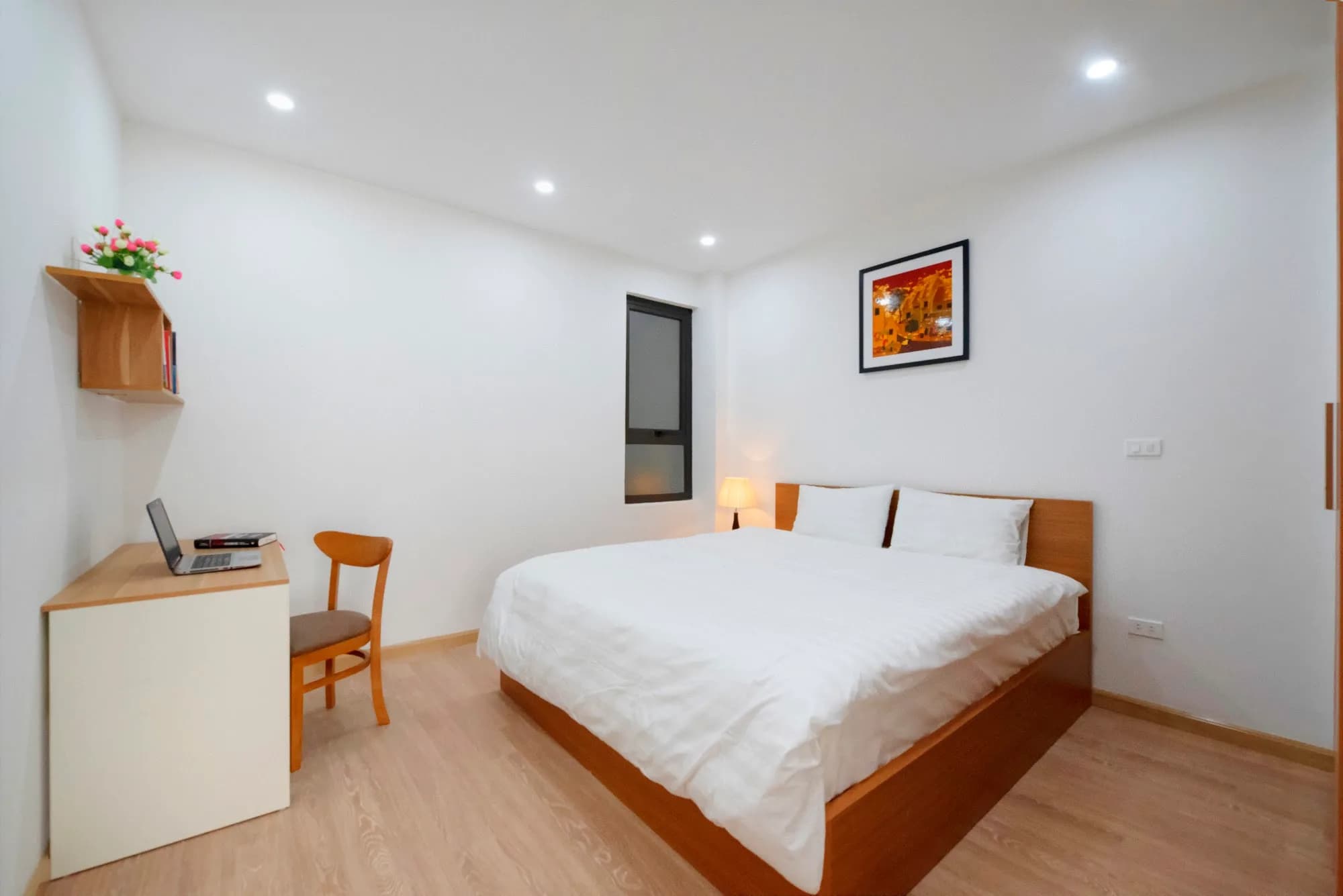 1BR Apartment with Private Balcony, Own Washing Machine & Weekly Cleaning on Doi Can St., Ba Dinh | Fully Furnished