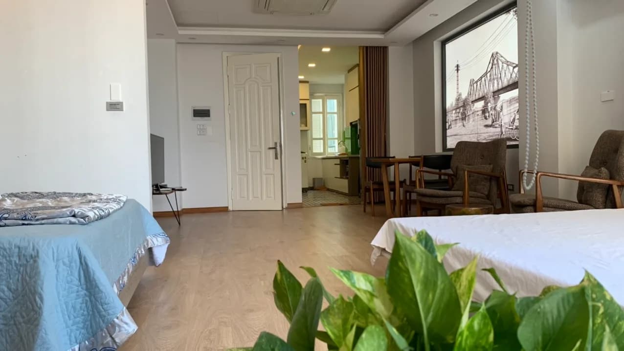 1BR Apartment (Unit 702, 7th Floor) on Nguyen Khac Hieu St., Ba Dinh