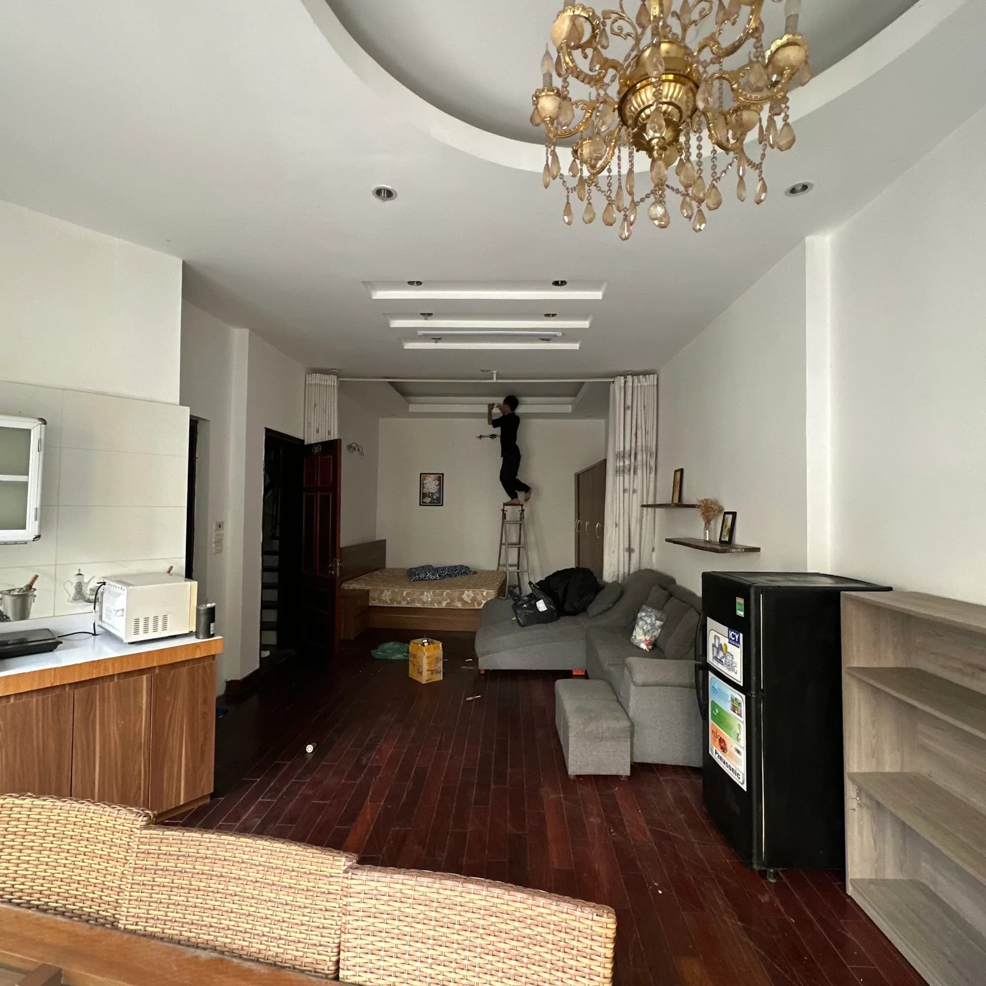 Studio (Unit 401, 4th Floor) on To Ngoc Van St., Tay Ho