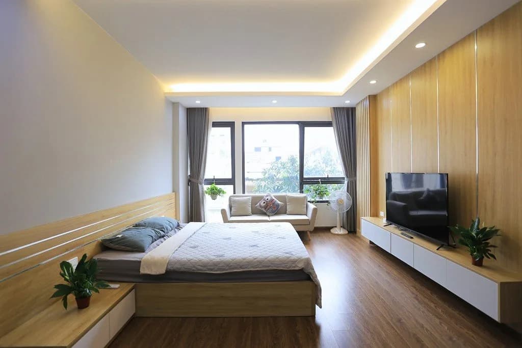 Studio (Unit 402, 4th Floor) on To Ngoc Van St., Tay Ho
