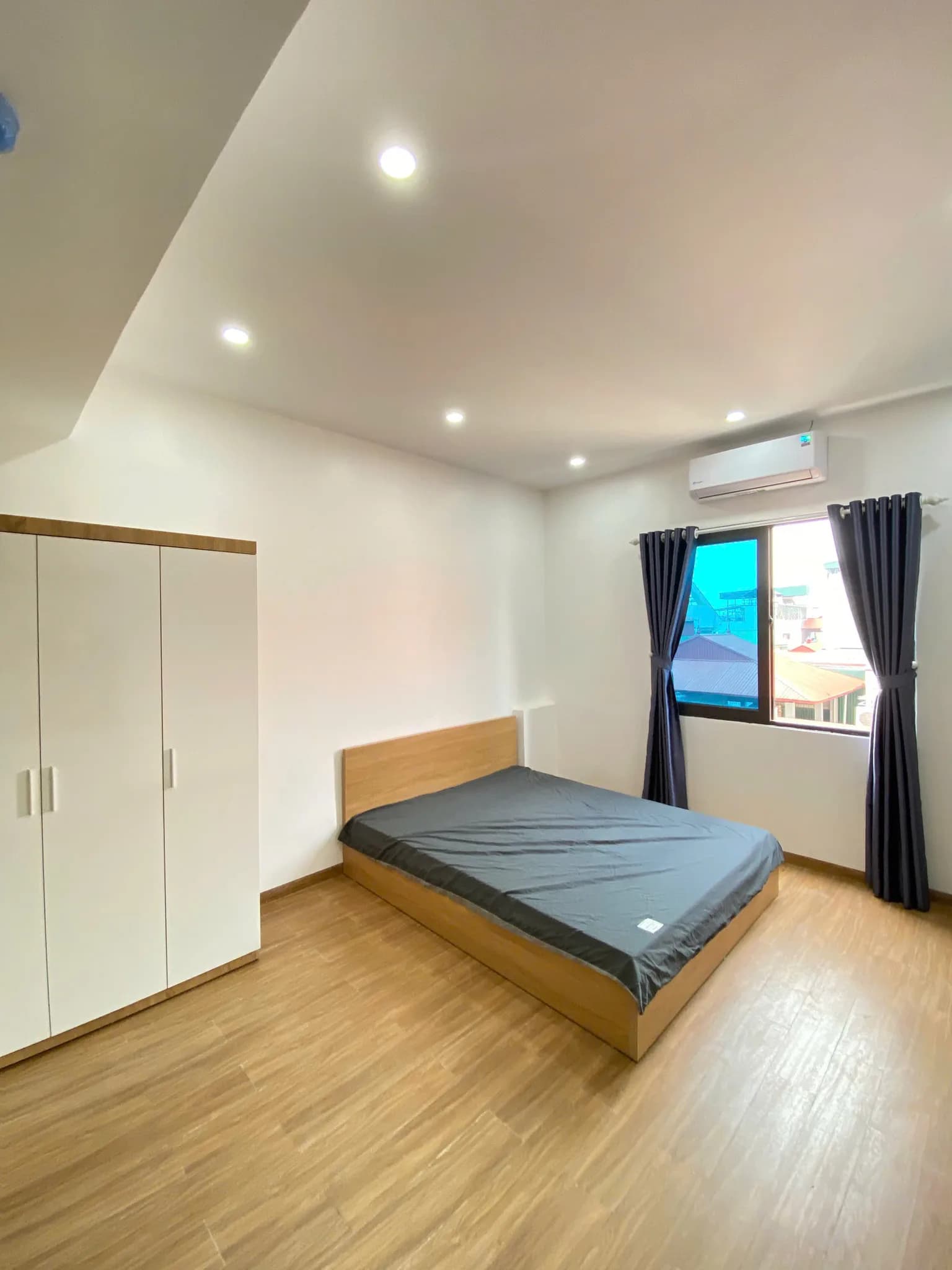 Studio (Unit 501, 5th Floor) at 28/35A Tu Lien, Tay Ho